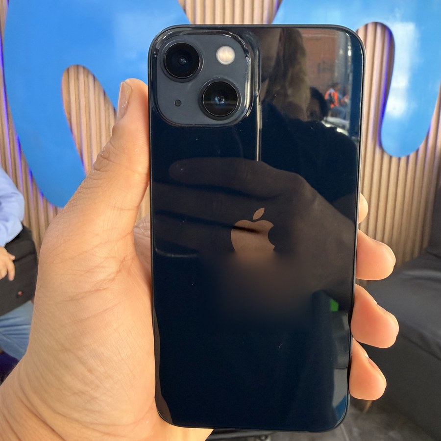 iPhone 13